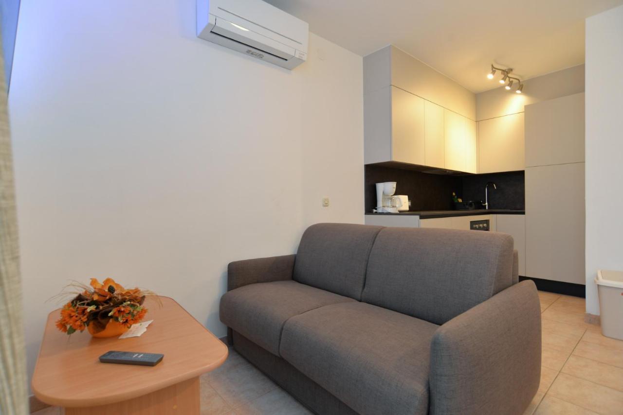 Apartments Elvis 1299 Vrsar Exterior photo