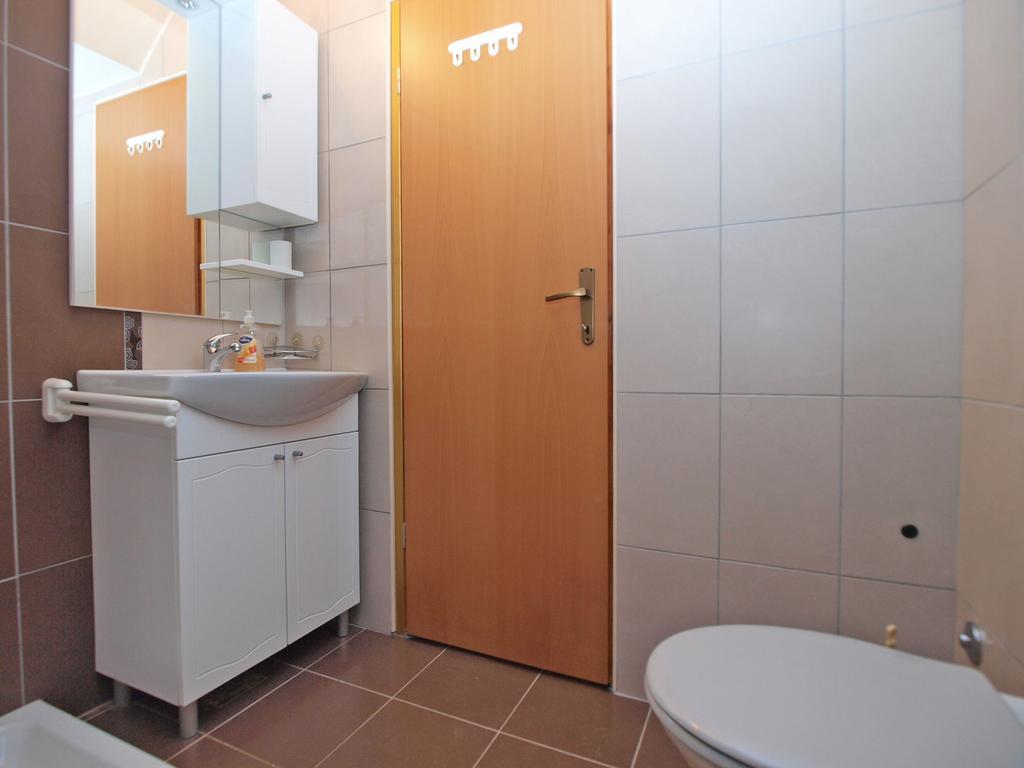 Apartments Elvis 1299 Vrsar Exterior photo